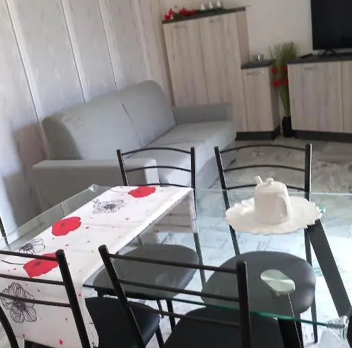 Chez Bianca Les Coquelicots Les Lucioles * Μεντόν