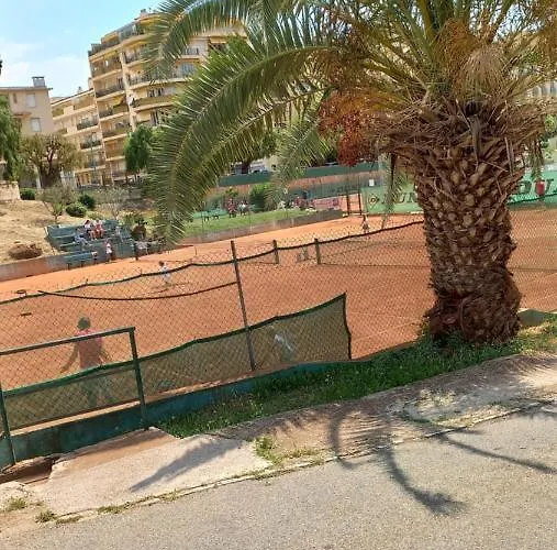 Chez Bianca Les Coquelicots Les Lucioles Μεντόν